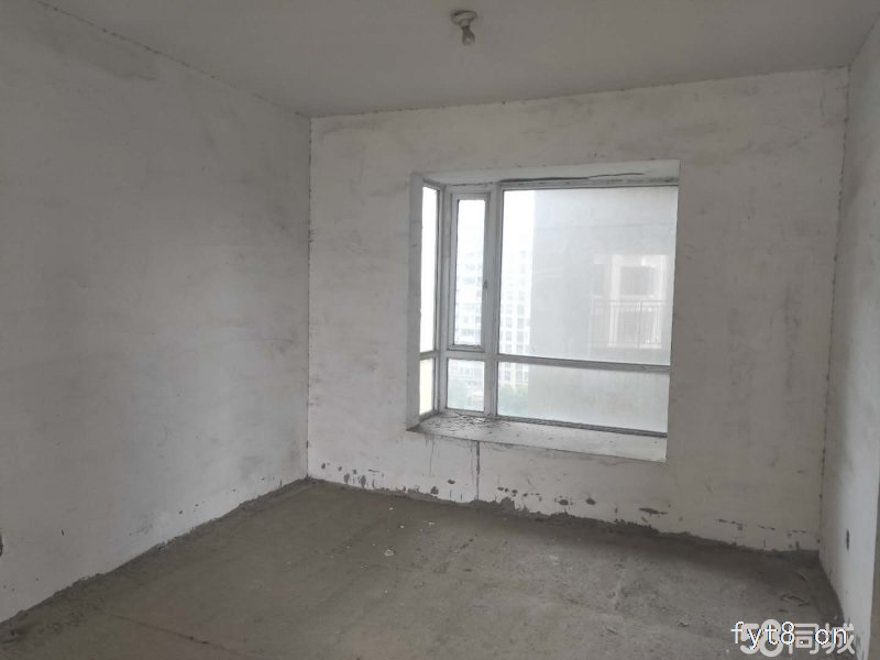 出售万霖钱丰东边户108平方毛坯房